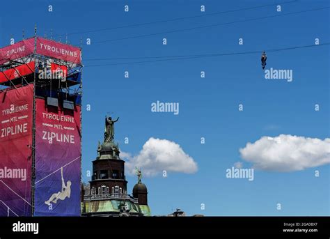 tirolina|MTL Zipline on Old Port Canada 